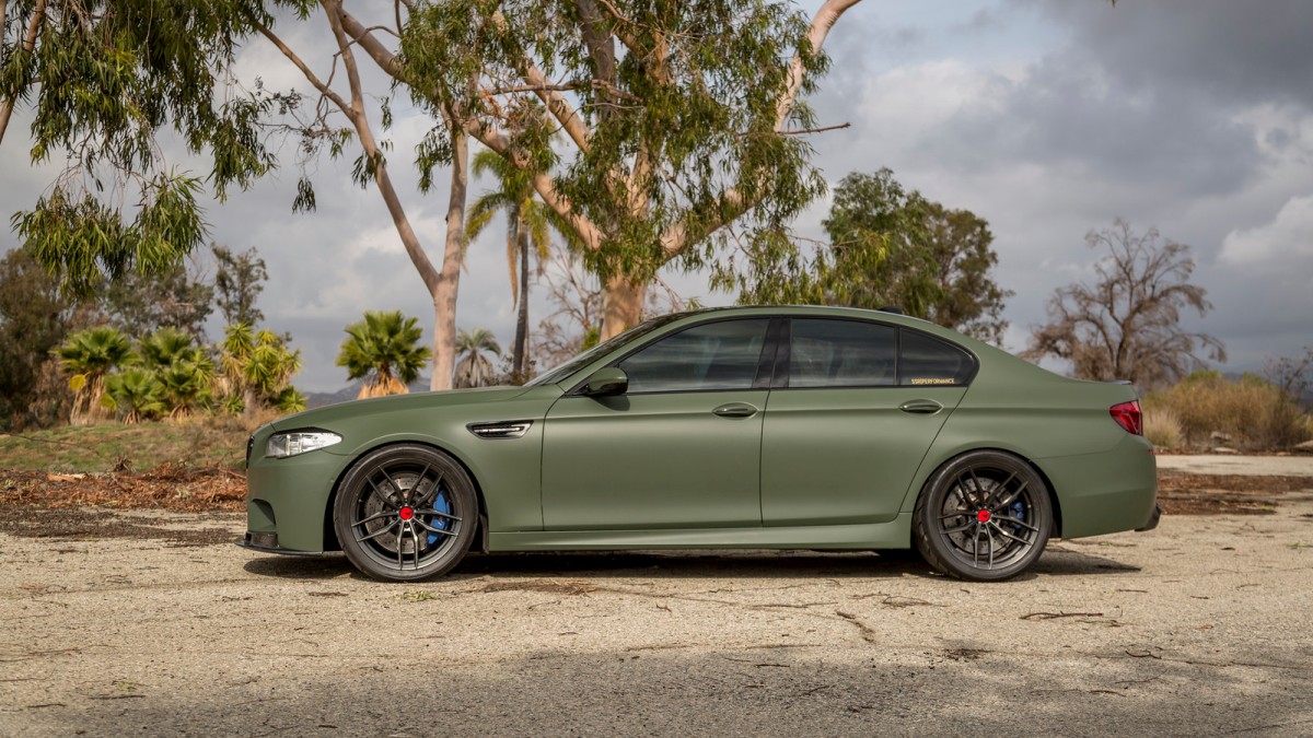 VORSTEINER DÁ UM TOQUE MILITAR NO BMW M5, foto 4