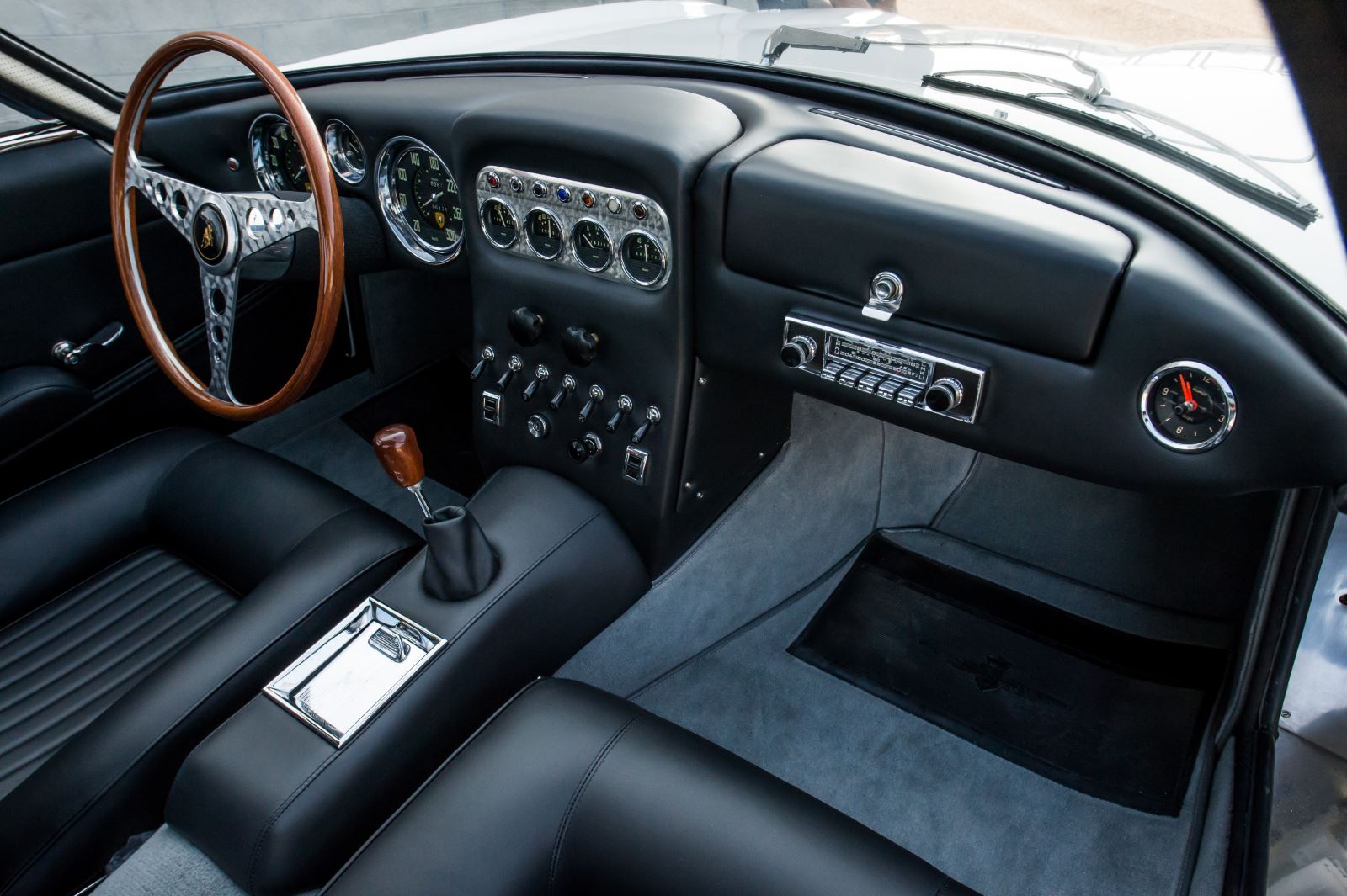 PRIMEIRO LAMBORGHINI 350 GT FOI RESTAURADO PELA DIVISÃO POLO STORICO DA MARCA, foto 6