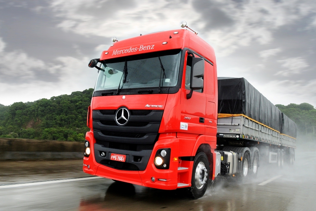 MERCEDES-BENZ AUMENTOU AS VENDAS DO ACTROS RODOVIÁRIO NO MERCADO BRASILEIRO EM 145%, foto 4