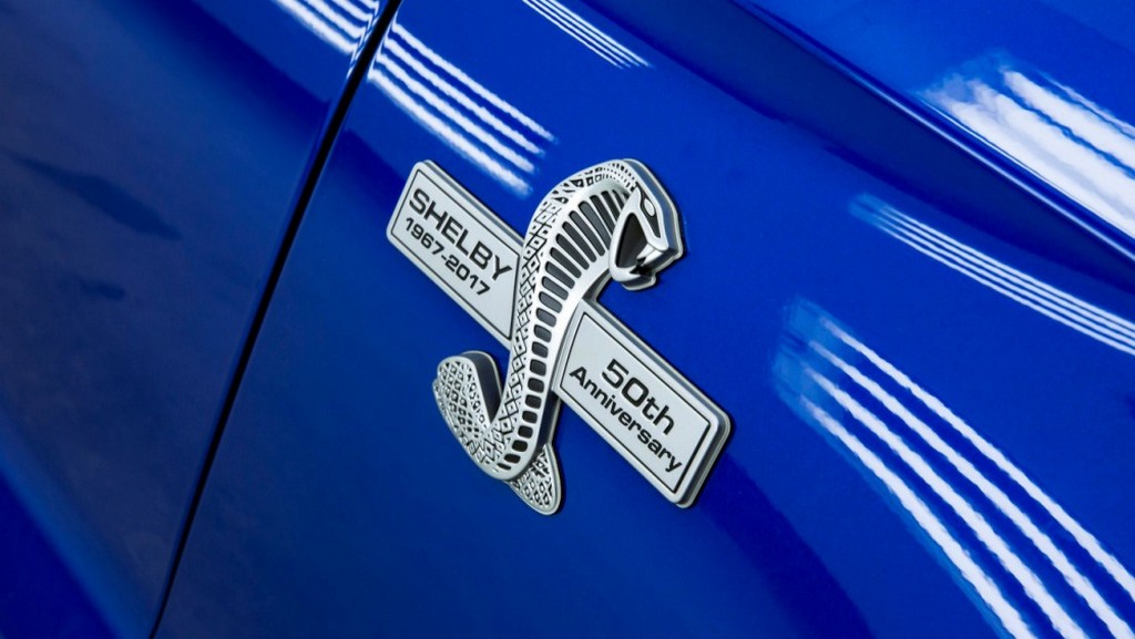 FORD MUSTANG SHELBY SUPER SNAKE 50TH ANNIVERSARY CHEGA COM ATÉ 750 CV, foto 37