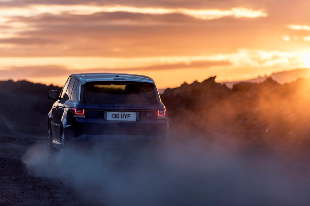 RANGE ROVER SPORT SVR REALIZA TESTES DE ACELERAÇÃO EM VÁRIOS TIPOS DE TERRENO, foto 2