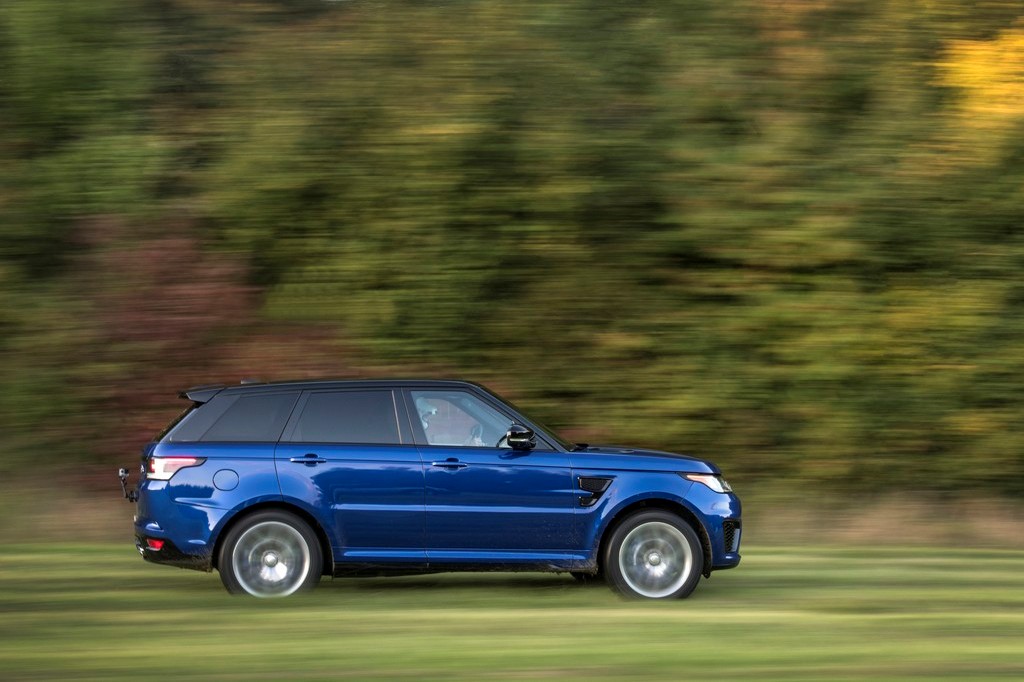 RANGE ROVER SPORT SVR REALIZA TESTES DE ACELERAÇÃO EM VÁRIOS TIPOS DE TERRENO, foto 5