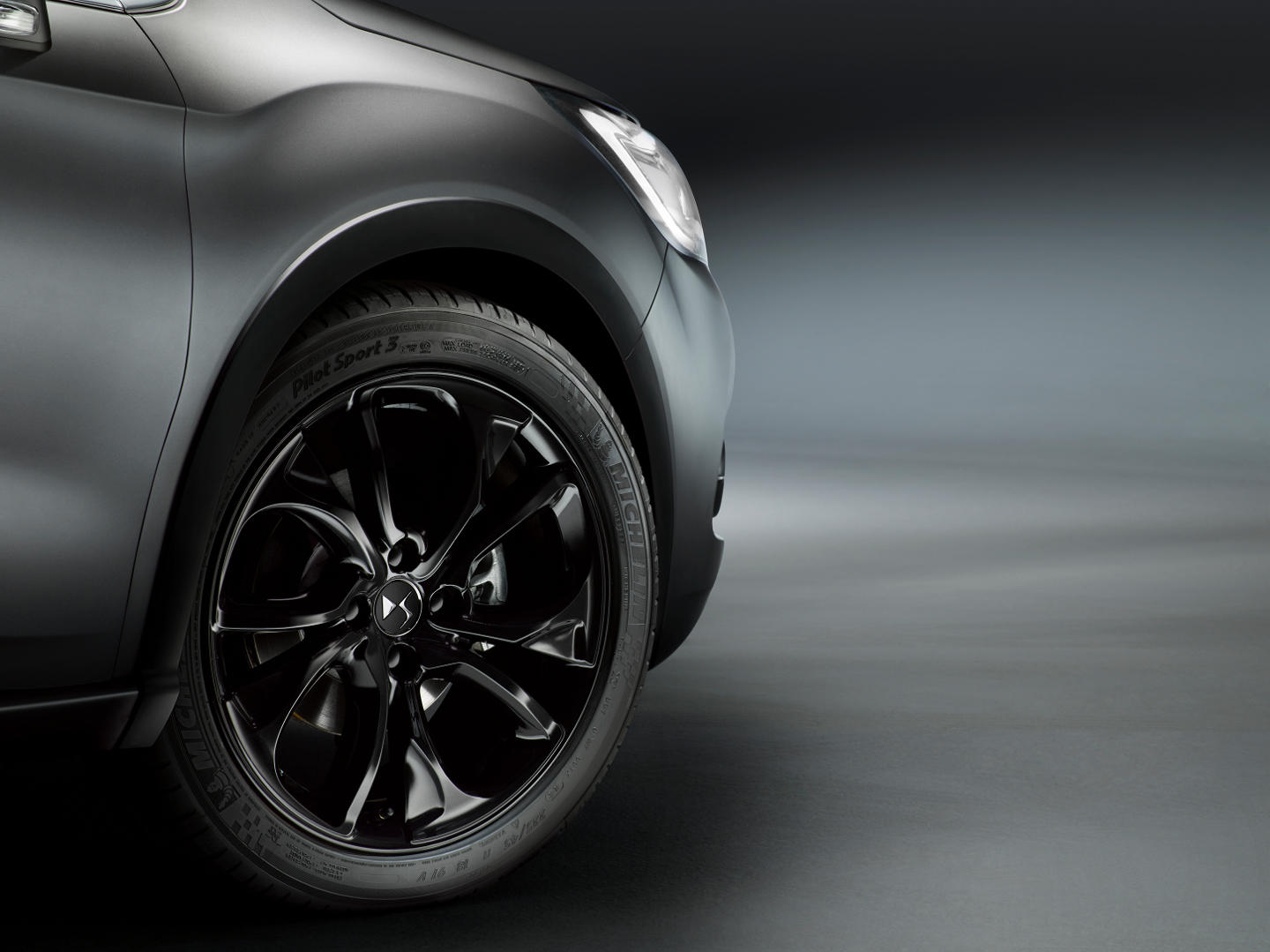 DS 4 CROSSBACK MOONDUST OFERECE ELEGÂNCIA E AVENTURA, foto 6