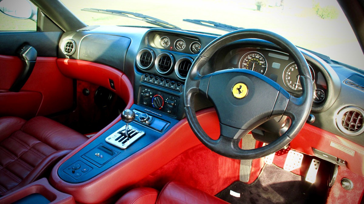 UM RARO FERRARI F550 MARANELLO WORLD SPEED RECORD EDITION SERÁ LEILOADO NO REINO UNIDO, foto 5