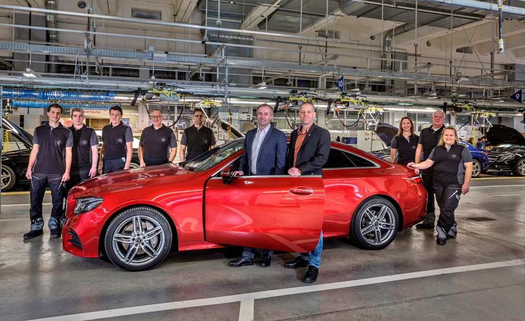 MERCEDES-BENZ E CLASS COUPE 2017 TEM SUA PRODUÇÃO INICIADA NA FÁBRICA DA MARCA EM BREMEN, foto 2