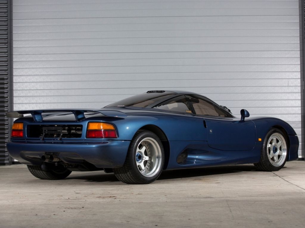 JAGUAR XJR-15: O ESPORTIVO MAIS RADICAL QUE JÁ OSTENTOU O EMBLEMA DA MARCA BRITÂNICA, foto 3