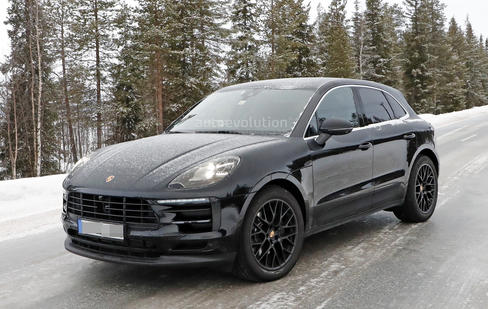 PORSCHE JÁ ESTÁ TRABALHANDO NA RENOVAÇÃO DO MACAN, foto 3