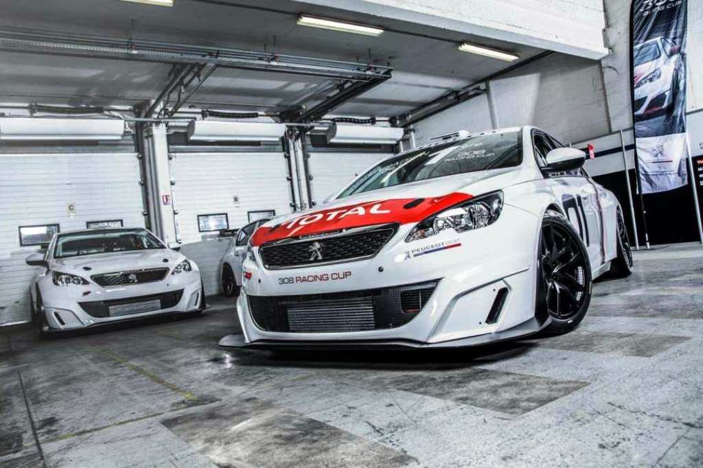 PEUGEOT ENTREGA O PRIMEIRO EXEMPLAR DO 308 RACING CUP, foto 2