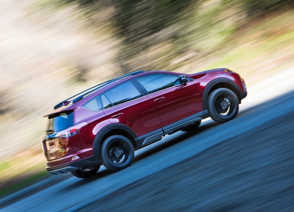 TOYOTA RAV4 ADVENTURE REVELADO NO SALÃO DE CHICAGO, foto 6