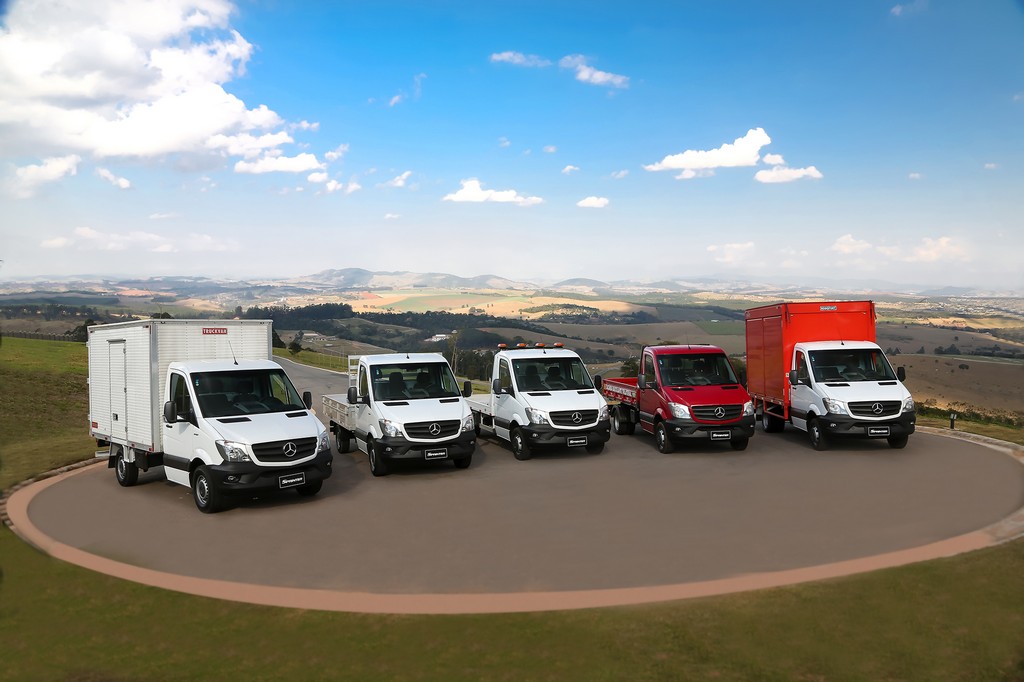 MERCEDES-BENZ PREVÊ AUMENTO NAS VENDAS DE CHASSIS COM CABINE NO MERCADO, foto 1