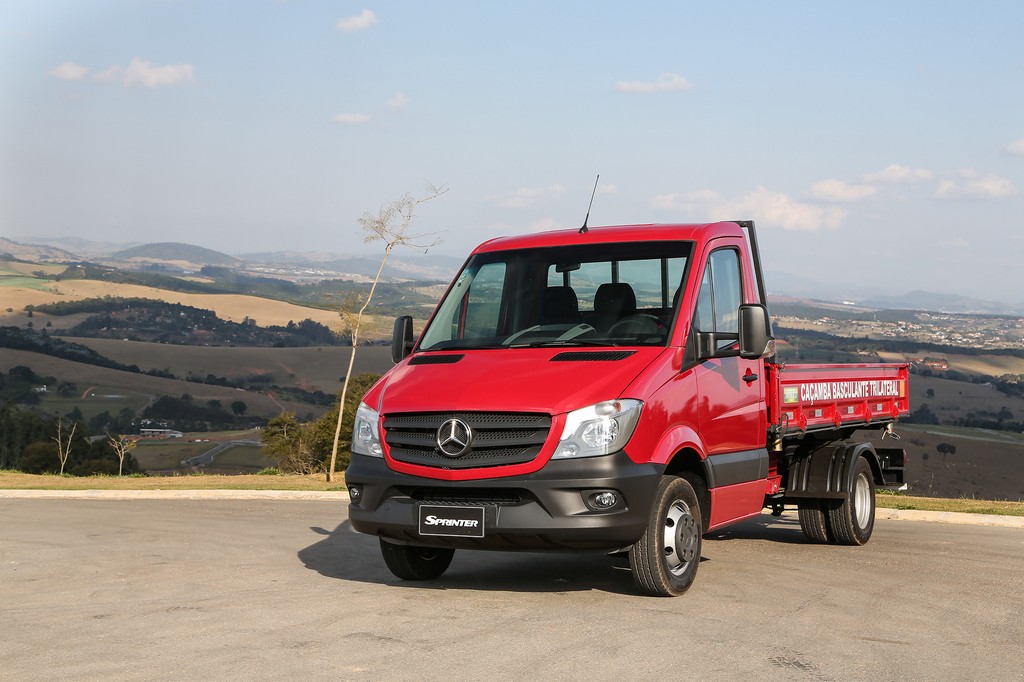 MERCEDES-BENZ PREVÊ AUMENTO NAS VENDAS DE CHASSIS COM CABINE NO MERCADO, foto 4