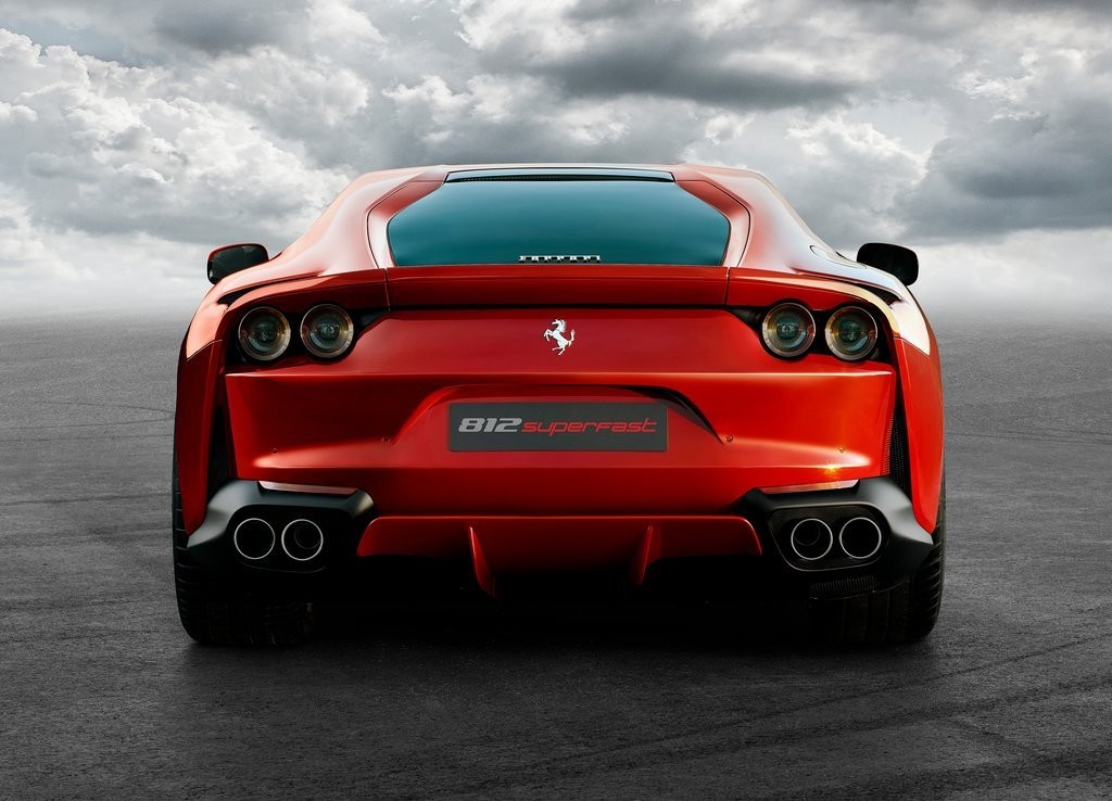 FERRARI F812 SUPERFAST: SUCESSOR DO F12 BERLINETTA REVELADO COM 800 CV, foto 5