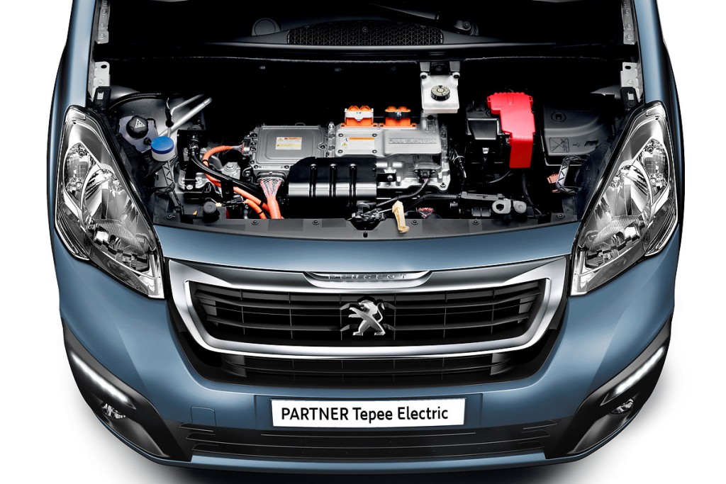 PEUGEOT PARTNER TEPEE ELECTRIC 2017 CHEGA COM 170 QUILÔMETROS DE AUTONOMIA, foto 2
