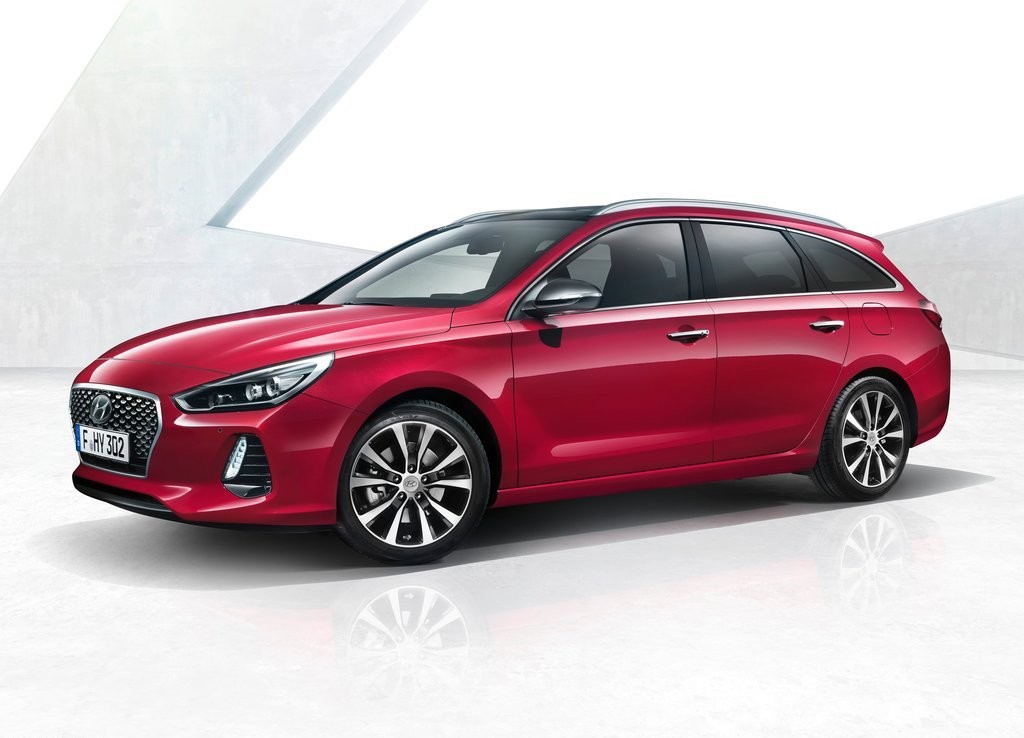 HYUNDAI i30 CROSSWAGON MOSTRADO ANTES DE GENEBRA, foto 2