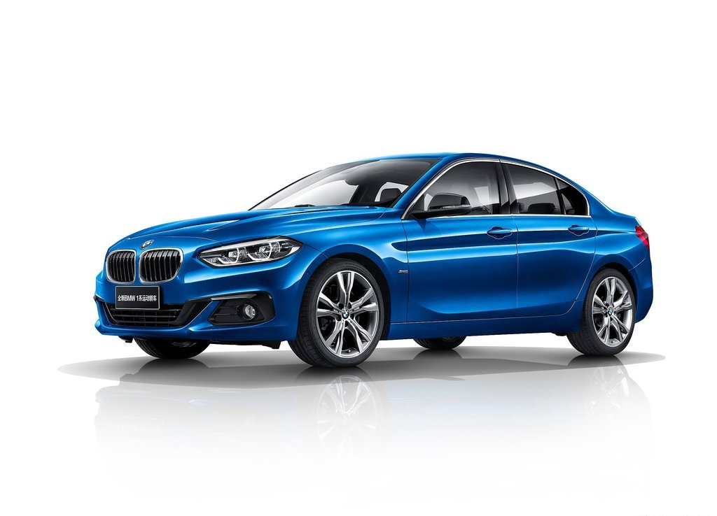 BMW SÉRIE 1 SEDAN, EXCLUSIVO PARA A CHINA, foto 2