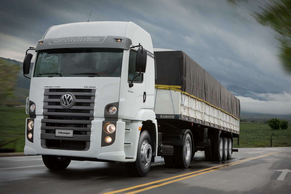 CAMINHÕES VOLKSWAGEN COM TRANSMISSÃO AUTOMATIZADA POTENCIALIZAM ECONOMIA NO GRUPO ULTRA, foto 1