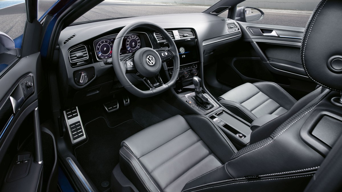 NOVO VOLKSWAGEN GOLF R PERFORMANCE SURGE AINDA MAIS RADICAL, foto 9