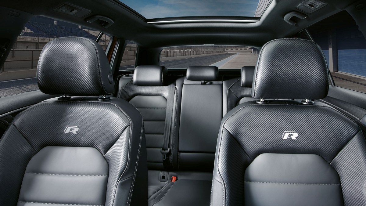 NOVO VOLKSWAGEN GOLF R PERFORMANCE SURGE AINDA MAIS RADICAL, foto 12
