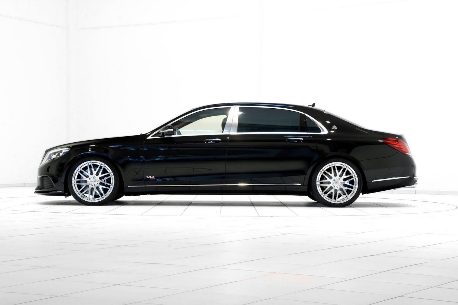 MERCEDES-MAYBACH BRABUS ROCKET 900: SEDAN TOPO DE LINHA SURGE EXTREMAMENTE RADICAL, foto 5