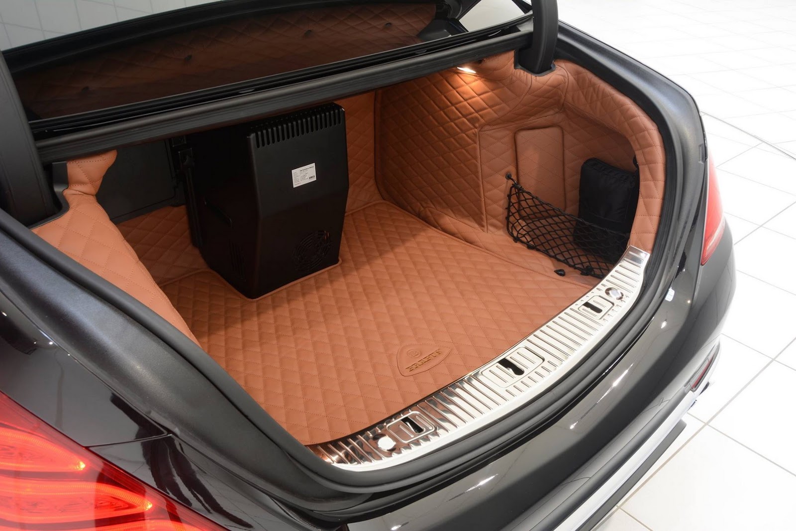 MERCEDES-MAYBACH BRABUS ROCKET 900: SEDAN TOPO DE LINHA SURGE EXTREMAMENTE RADICAL, foto 17