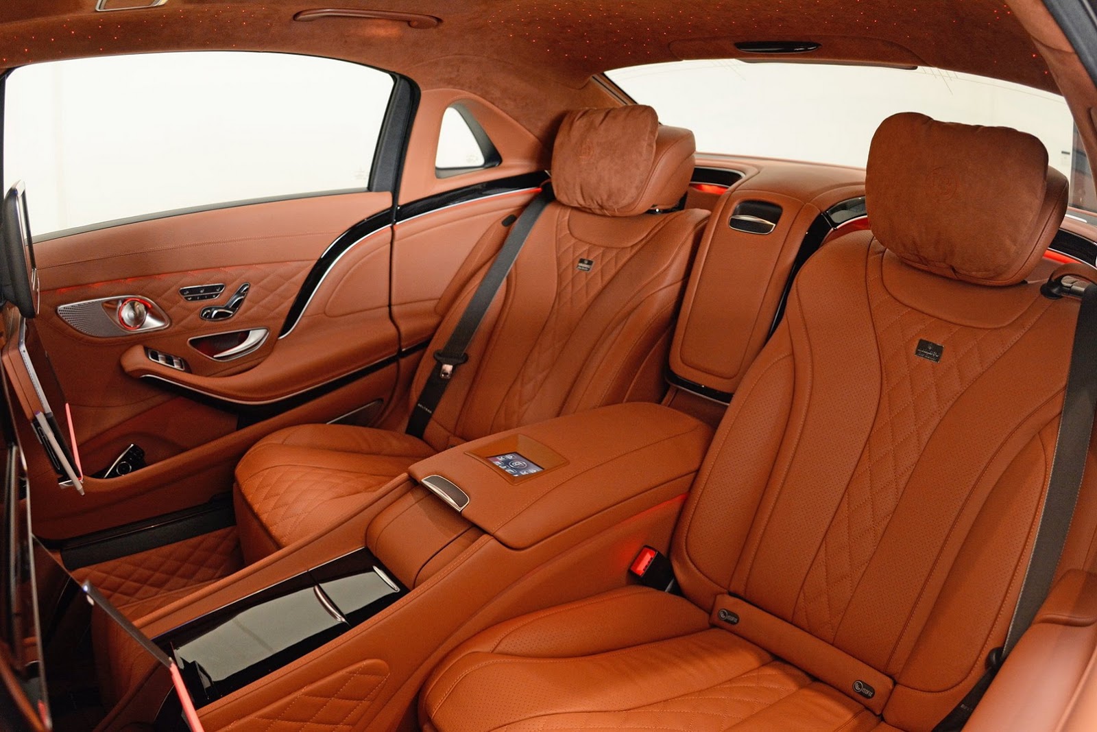 MERCEDES-MAYBACH BRABUS ROCKET 900: SEDAN TOPO DE LINHA SURGE EXTREMAMENTE RADICAL, foto 26