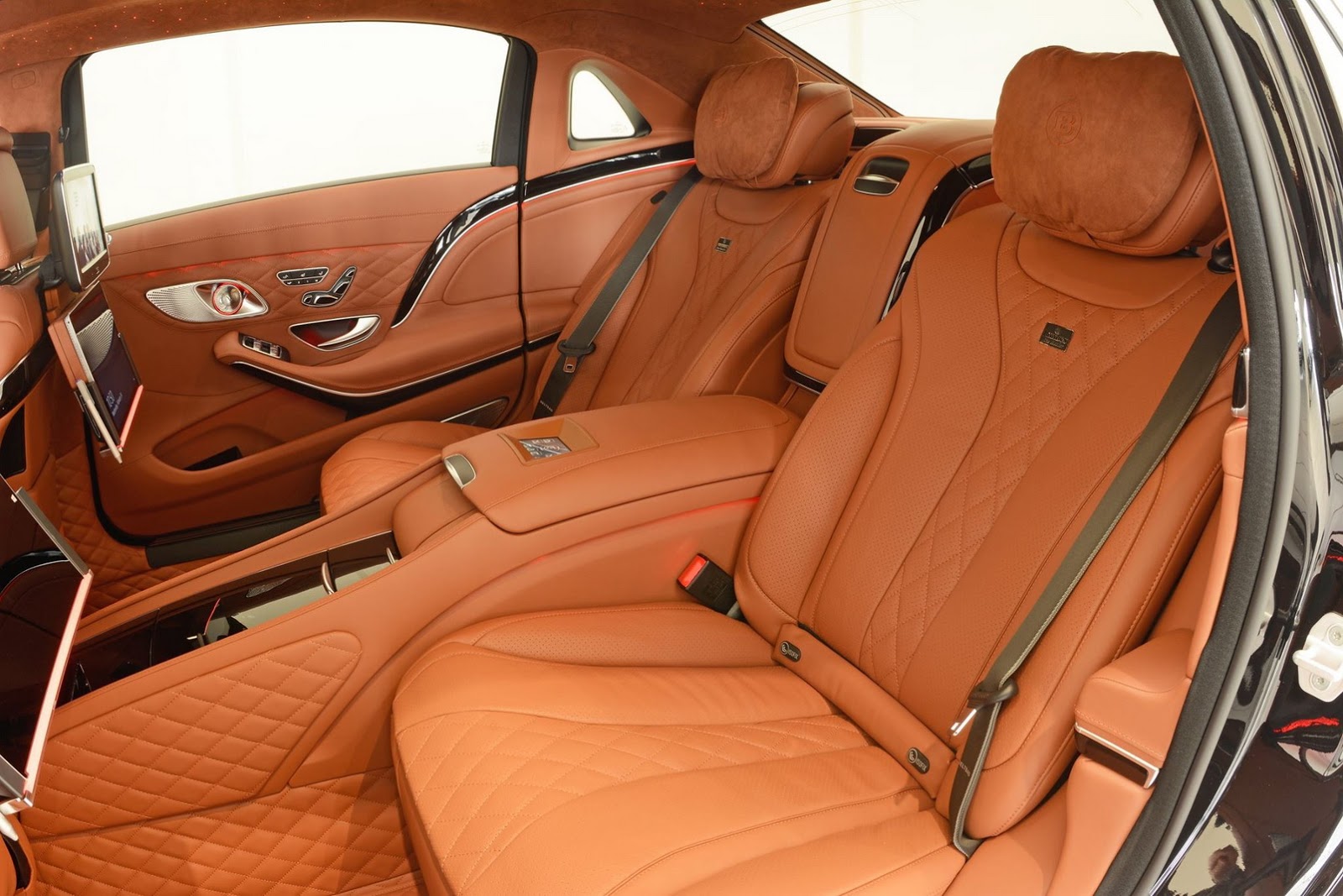MERCEDES-MAYBACH BRABUS ROCKET 900: SEDAN TOPO DE LINHA SURGE EXTREMAMENTE RADICAL, foto 27