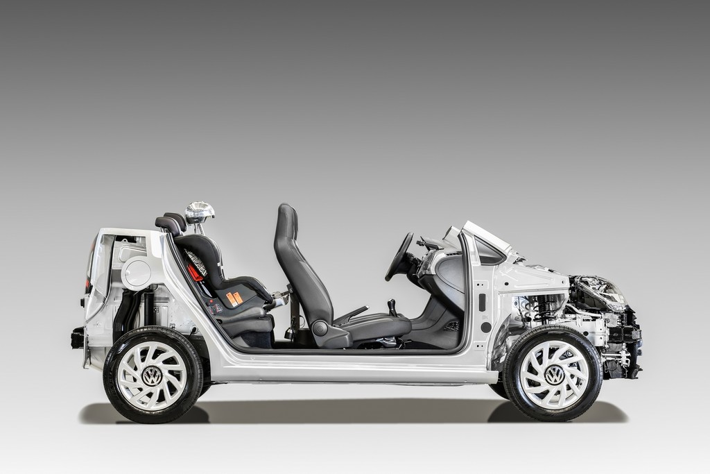 DIFERENÇAS À MOSTRA: VOLKSWAGEN USA ESTRUTURA APARENTE PARA DESTACAR QUALIDADES DO NOVO UP!, foto 2