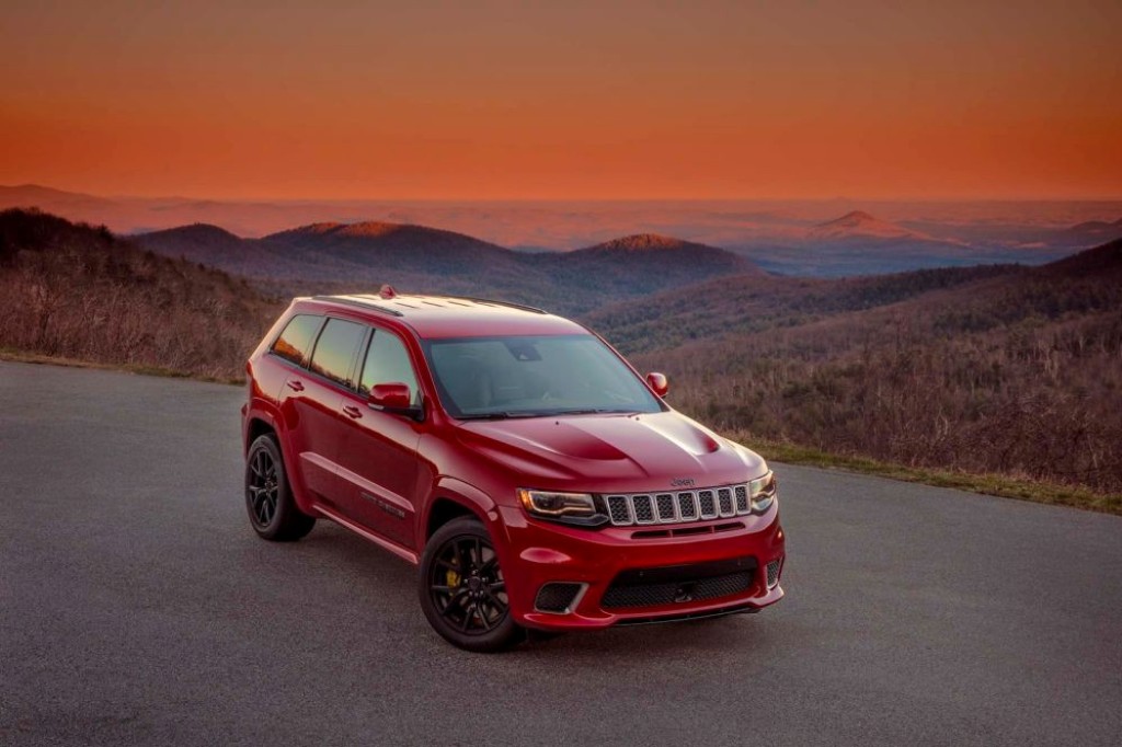 JEEP GRAND CHEROKEE TRACKHAWK: O SUV MAIS POTENTE DO MUNDO SERÁ MOSTRADO AO PÚBLICO EM NEW YORK, foto 12