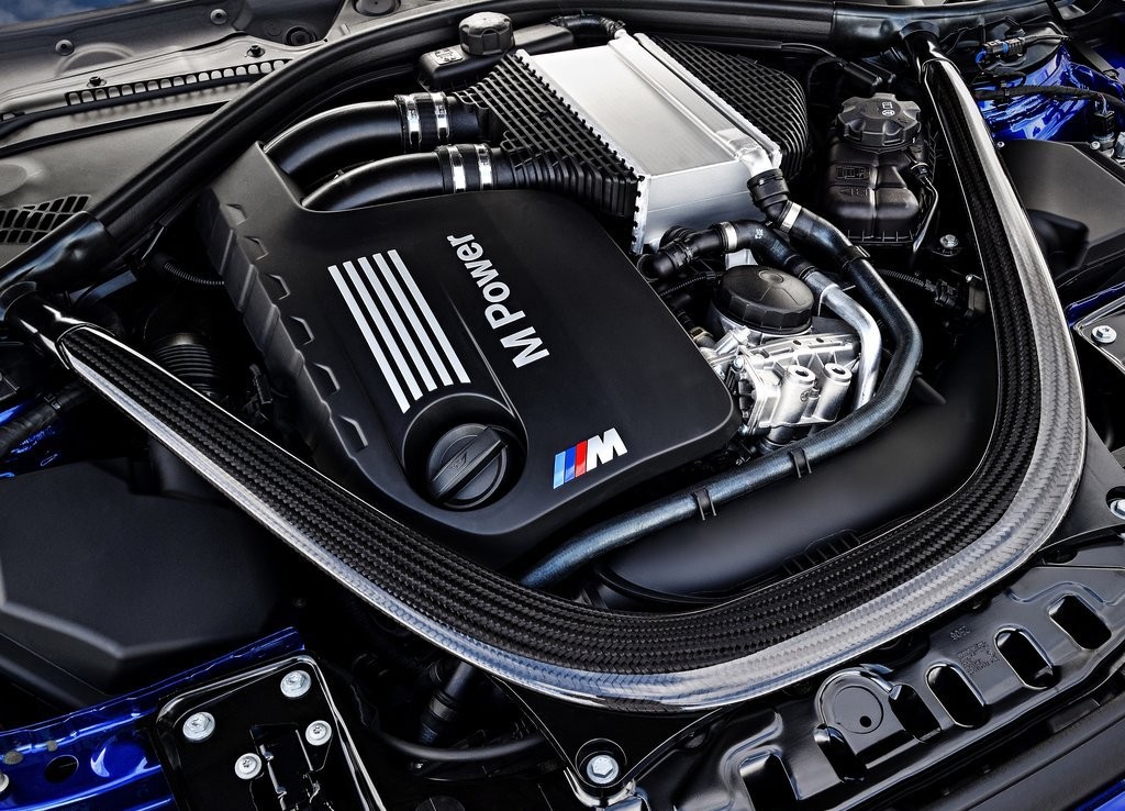 BMW M4 CS SURGE EM XANGAI COM 460 CV, foto 49