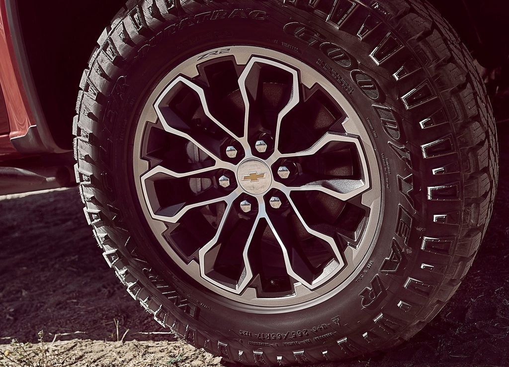 CHEVROLET COLORADO ZR2: COMEÇAM NOS ESTADOS UNIDOS AS ENTREGAS DA VERSÃO MAIS OFF-ROAD E ESPORTIVA DO MODELO, foto 9