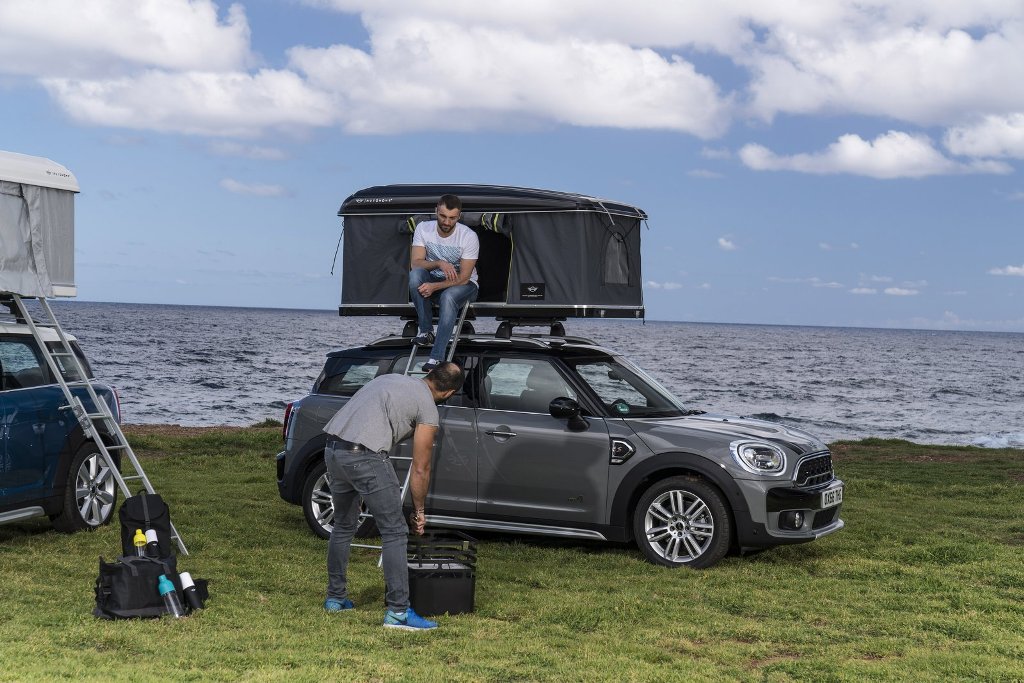AGORA É POSSÍVEL ACAMPAR NO TETO DO MINI COUNTRYMAN, foto 1