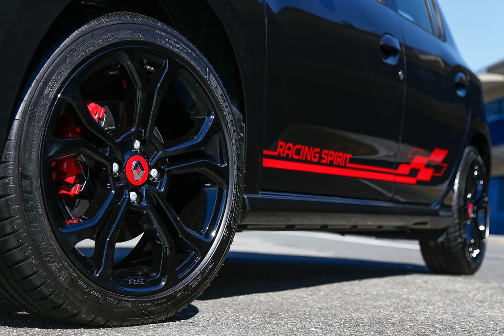 RENAULT SANDERO RS 2.0 GANHA SÉRIE LIMITADA RACING SPIRIT, foto 21