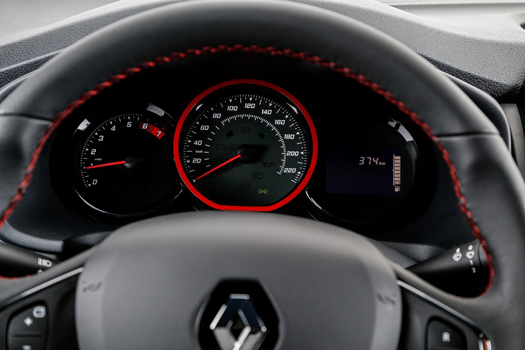 RENAULT SANDERO RS 2.0 GANHA SÉRIE LIMITADA RACING SPIRIT, foto 27