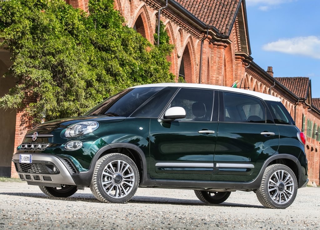 FIAT 500 L SE RENOVA PARA MANTER-SE ATUALIZADO, foto 31