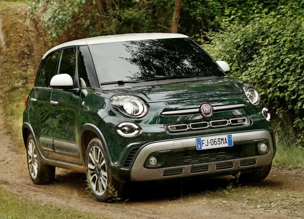 FIAT 500 L SE RENOVA PARA MANTER-SE ATUALIZADO, foto 32