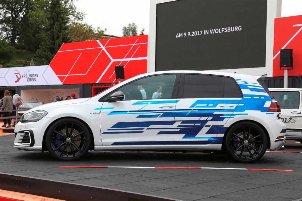 VOLKSWAGEN GOLF GTE PERFORMANCE CONCEPT UNE EFICIÊNCIA E DESEMPENHO, foto 2