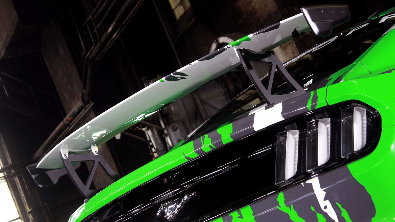 FORD MUSTANG PREPARADO PELA SCHROPP RECEBE UM TOQUE MAIS RACING, foto 9