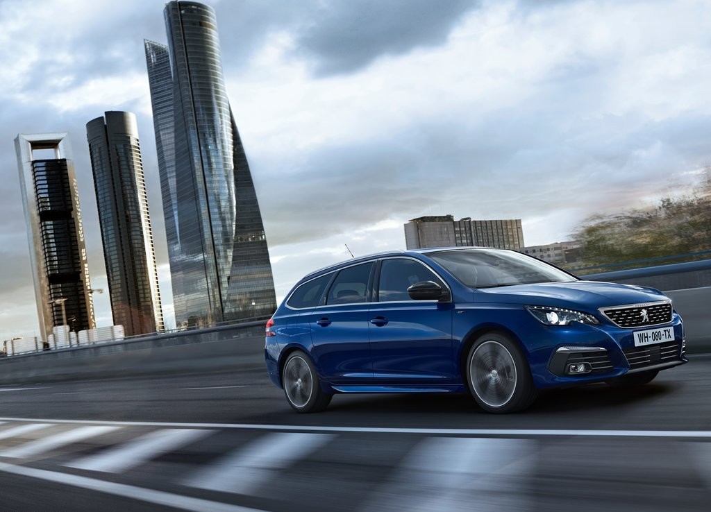 PEUGEOT 308 2018: SURGEM OS DETALHES DA RENOVAÇÃO DO COMPACTO FRANCÊS, foto 54