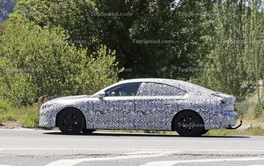 PROXIMA GERAÇÃO DO PEUGEOT 508 SEGUE EM TESTES PELA EUROPA, foto 7