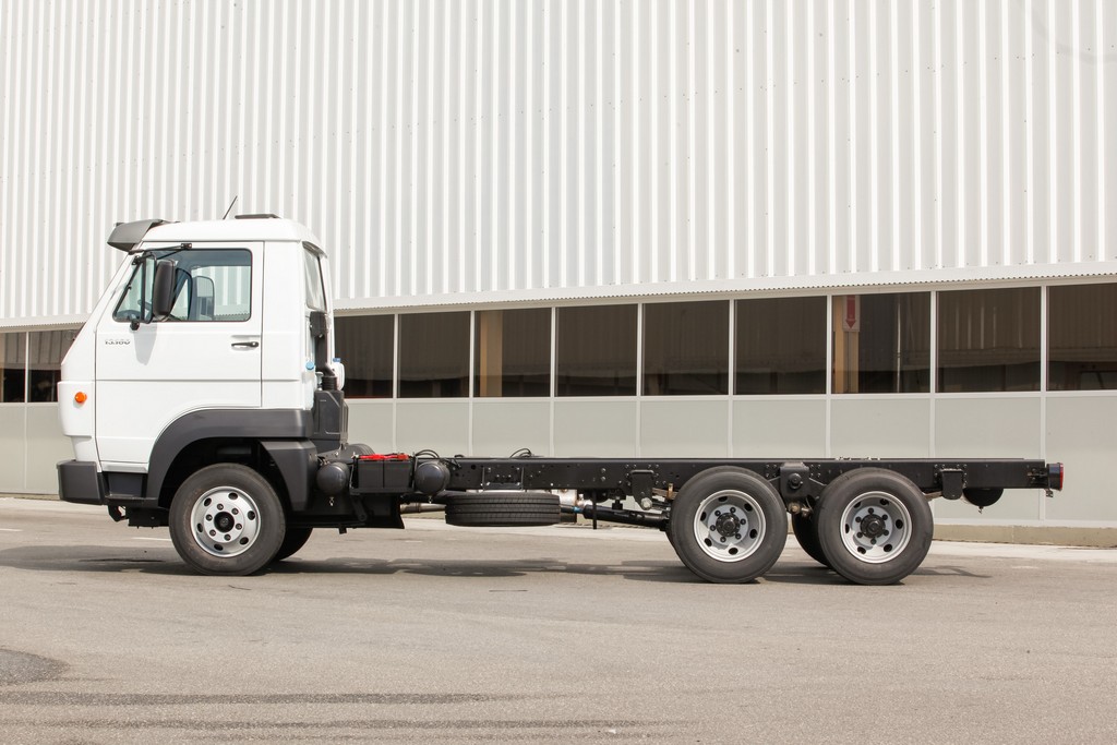 VOLKSWAGEN DELIVERY 13.160 ESTÁ COM PLATAFORMA DE CARGA 15% MAIOR, foto 2