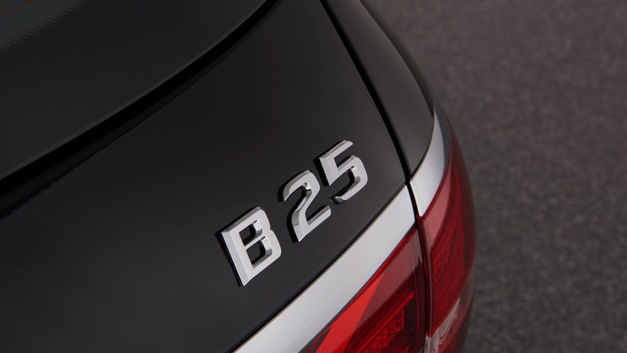 BRABUS APRESENTA SEU PROGRAMA PARA O MERCEDES-BENZ E CLASS ESTATE, foto 17