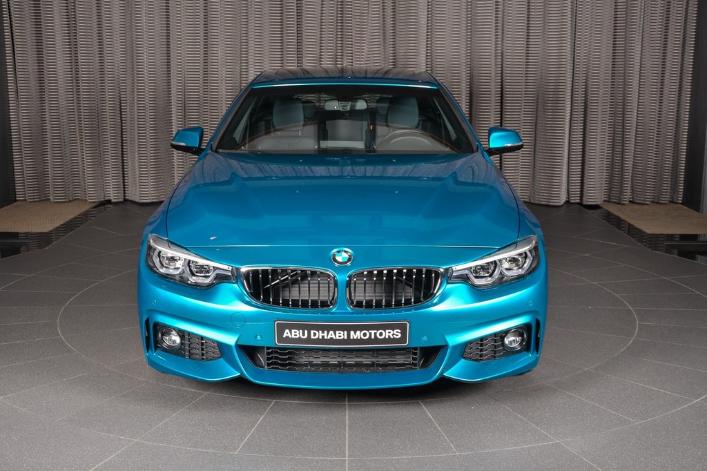 BMW ABU DHABI APRESENTA O 420i NA COR SNAPPER ROCKS BLUE, foto 2