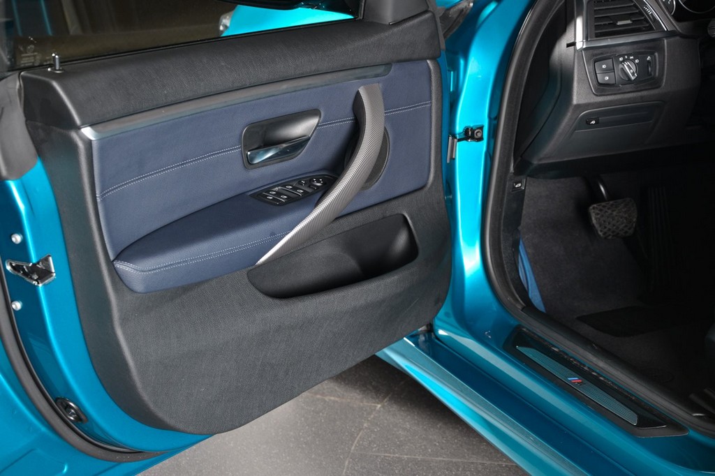 BMW ABU DHABI APRESENTA O 420i NA COR SNAPPER ROCKS BLUE, foto 7