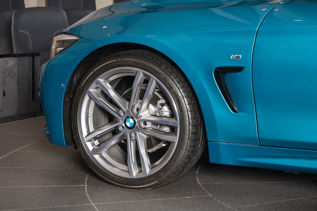 BMW ABU DHABI APRESENTA O 420i NA COR SNAPPER ROCKS BLUE, foto 14