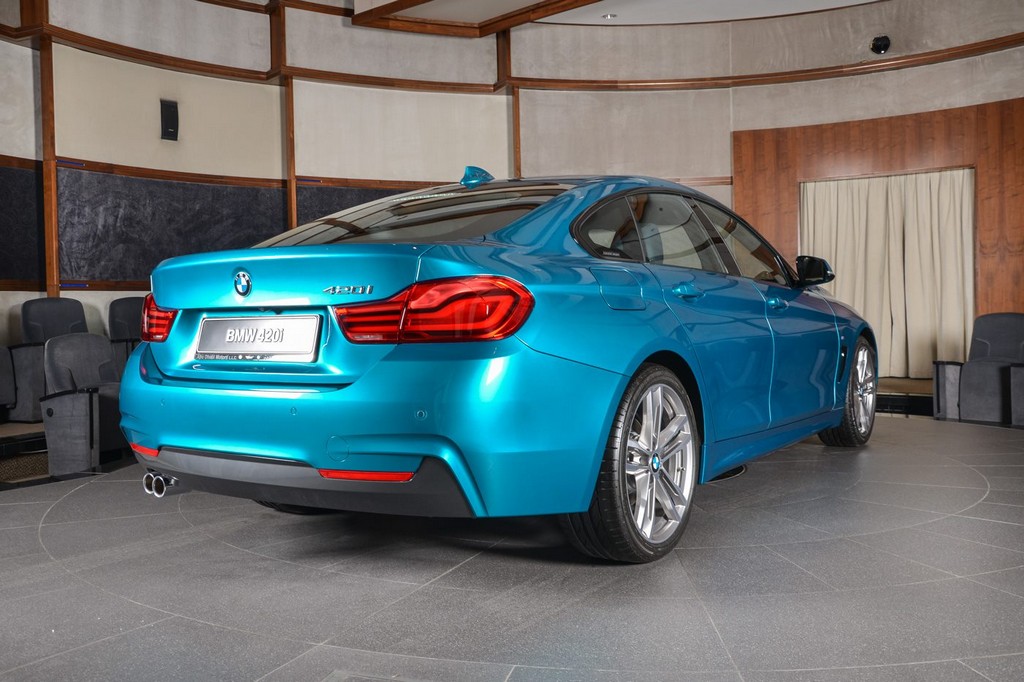 BMW ABU DHABI APRESENTA O 420i NA COR SNAPPER ROCKS BLUE, foto 15