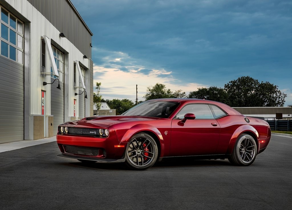 DODGE CHALLENGER SRT HELLCAT WIDEBODY: UMA OPÇÃO ENTRE O HELLCAT E O DEMON, foto 1