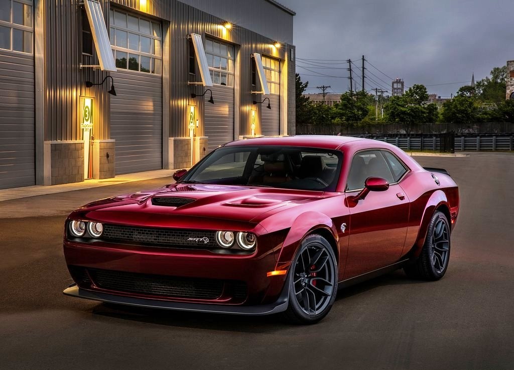 DODGE CHALLENGER SRT HELLCAT WIDEBODY: UMA OPÇÃO ENTRE O HELLCAT E O DEMON, foto 3