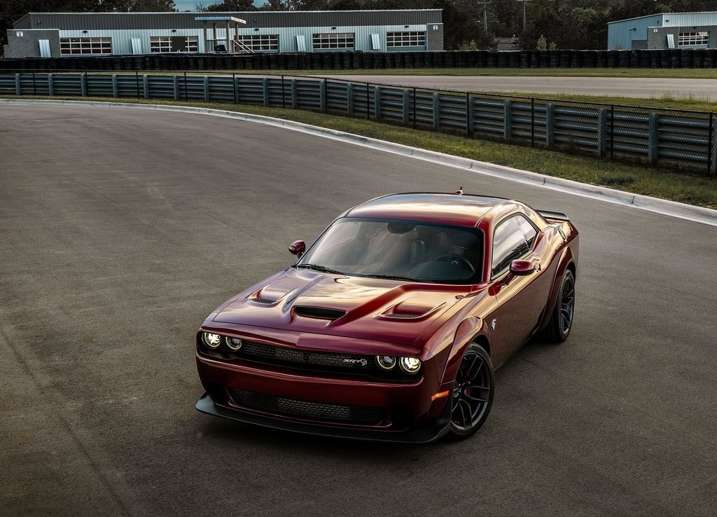 DODGE CHALLENGER SRT HELLCAT WIDEBODY: UMA OPÇÃO ENTRE O HELLCAT E O DEMON, foto 4
