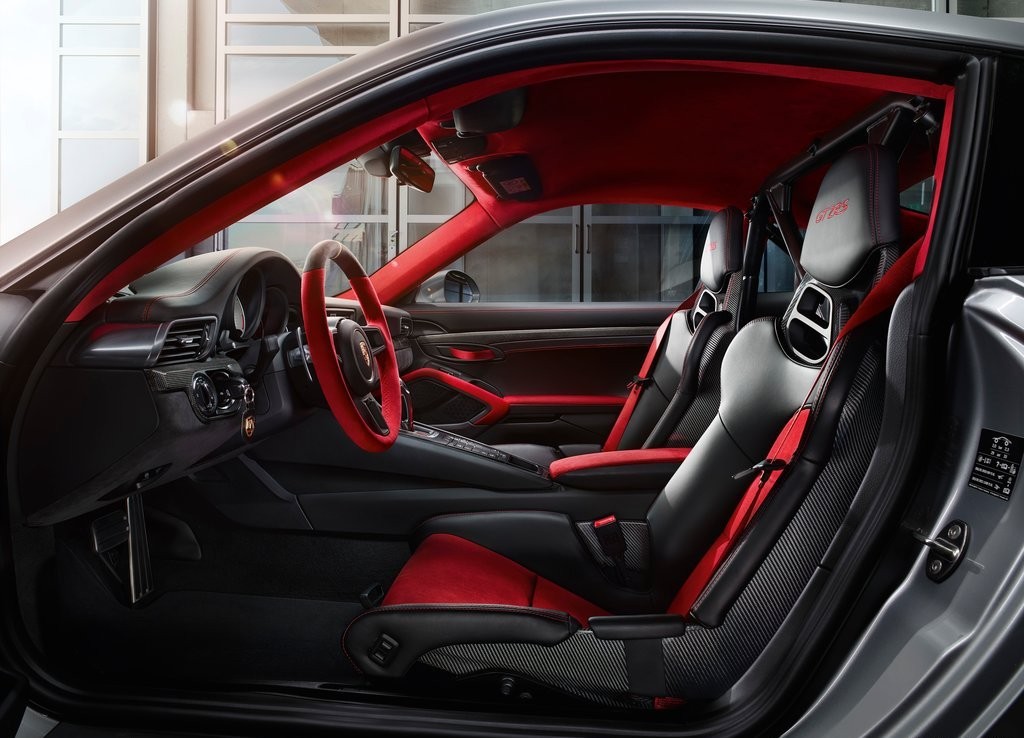 PORSCHE APRESENTA O 911 MAIS POTENTE DE TODOS OS TEMPOS, foto 7