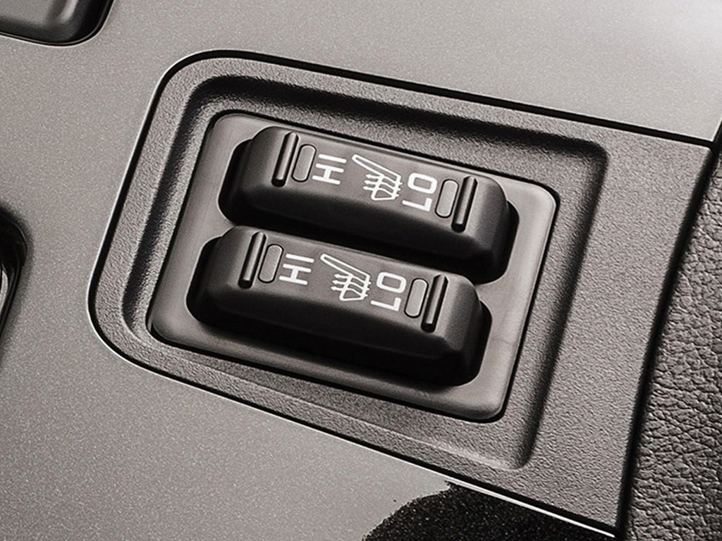 MITSUBISHI OUTLANDER COMFORT 2.0 CHEGA COM SETE LUGARES, NOVO MULTIMÍDIA E PREMIUM SOUND, foto 12